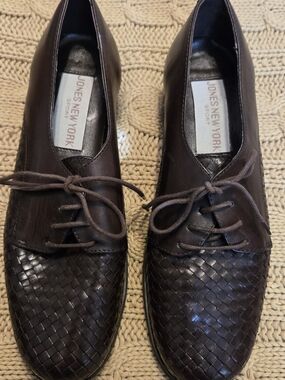 Jones New York Women’s Brown Woven Leather Lace-Up Shoes